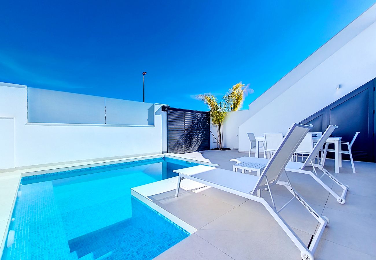 Villa de luxe moderne à San Javier avec piscine privée à louer